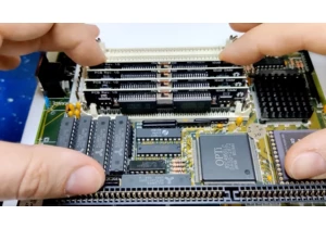  Enthusiast shows how to build 16MB 30-pin SIMMs to upgrade your vintage 386DX PC 