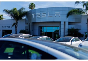 Judge approves settlement in suit that Tesla's board overpaid themselves