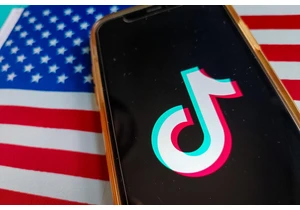 Perplexity AI says it would rebuild TikTok's algorithm and add Community Notes features