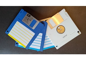  Japanese gov celebrates demise of the floppy disk — 1,000+ regulations requiring their use have been scrapped 