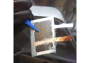 Sinonus pracuje na strukturálních bateriích z uhlíkových vláken