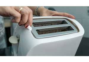 The Right Way to Clean a Toaster (Without Electrocuting Yourself)