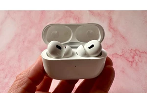 AirPods With Infrared Cameras in Development, Analyst Says