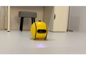  Samsung’s Ballie robot companion still comes in yellow, but has more AI and a promised 2025 launch 