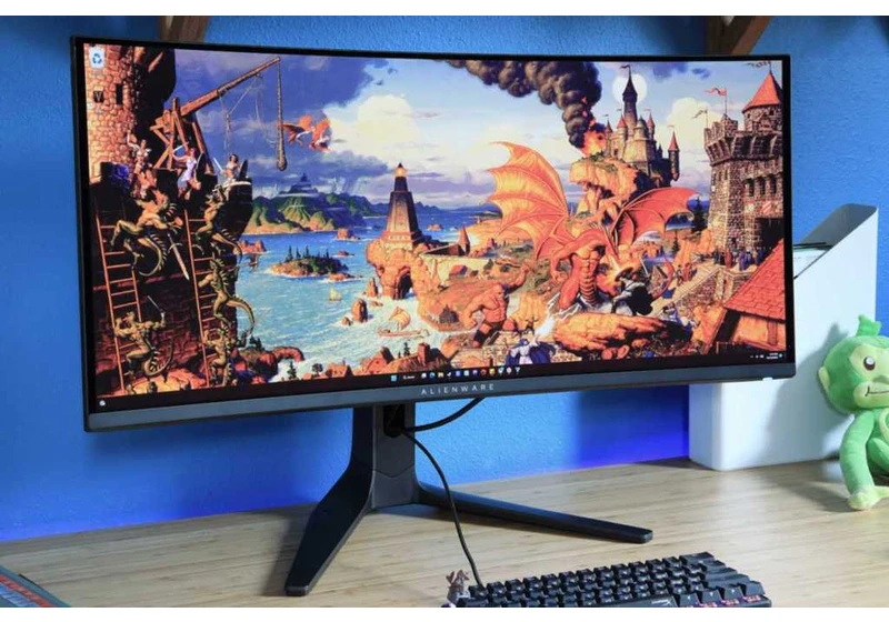 Alienware’s 34-inch ultrawide OLED monitor is now cheaper than ever