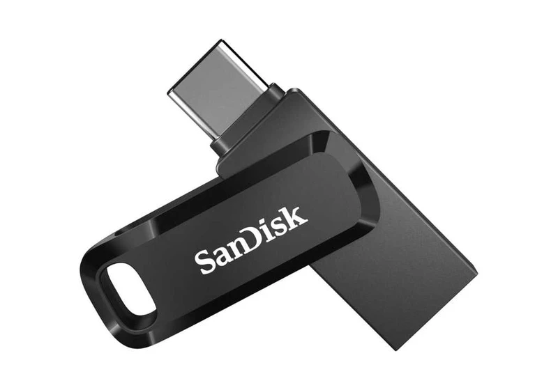 A 256GB SanDisk flash drive for $22.49? That’s Cyber Monday magic