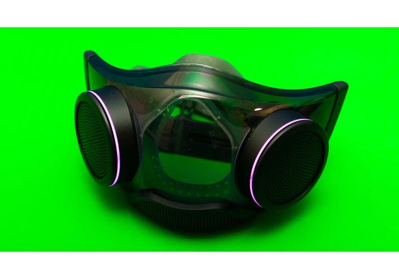 Razer Is Sending Out Checks for Its Falsely Labeled N95 Zephyr Masks