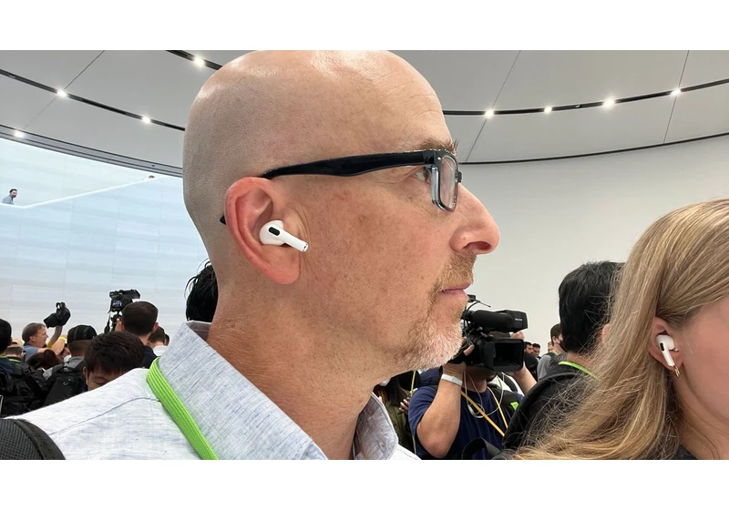  Samsung and Meta are looking into earbuds with cameras, following Apple’s AirPods’ lead 