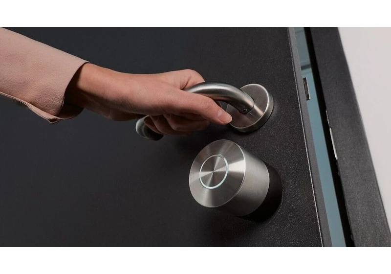  This renter-friendly smart lock fits over your existing door hardware, and costs less than you might expect 