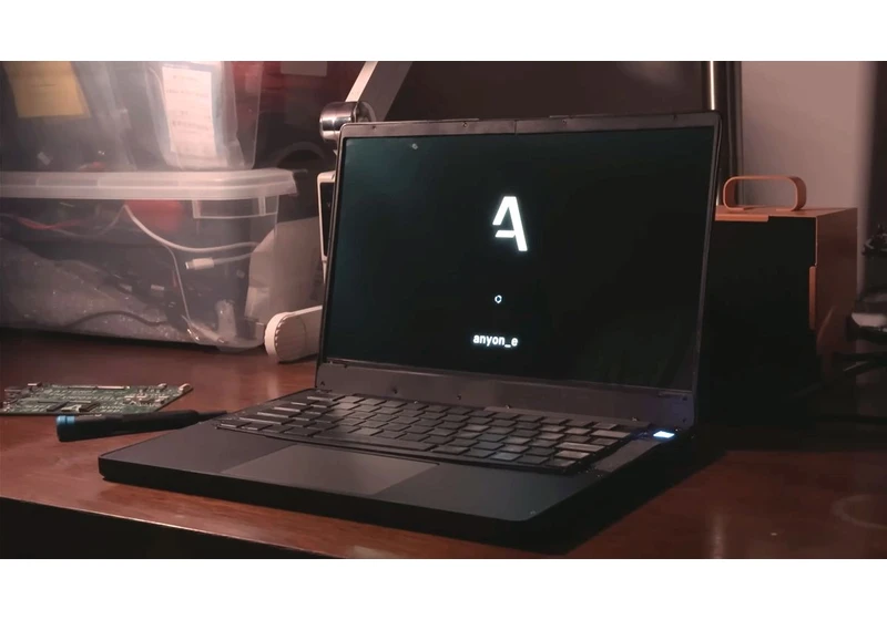  Student builds open-source laptop in 6 months — uses 4K AMOLED screen and has 7h battery life 