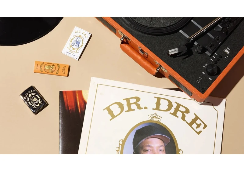  Zig-Zag (yes, the rolling papers) just launched a turntable right before the Grammys to say: don't you forget about Dre 