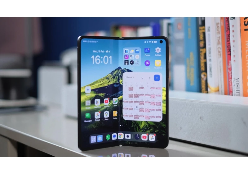 The Oppo Find N5 is an impressive, very thin foldable with a giant battery