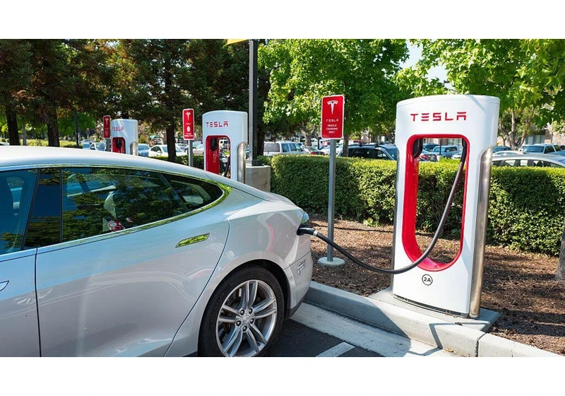 Battery Dead? Here's How to Get Out of a Locked Tesla     - CNET