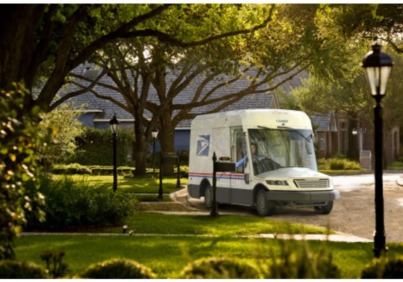 Postal Service’s plan to electrify mail trucks falling far short of its goal