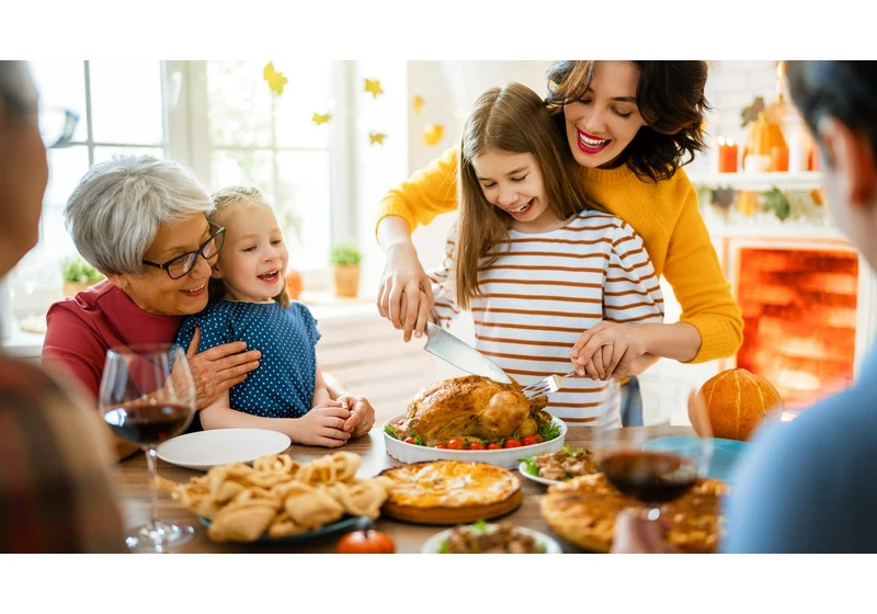 7 Ways to Ditch Food Guilt During Holiday Meals and Embrace Joy