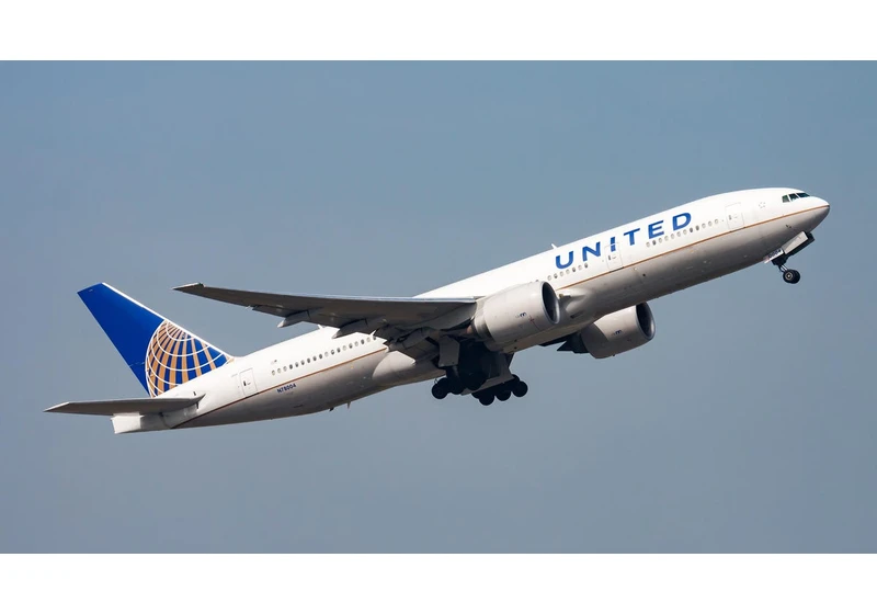 Starlink Free In-Flight Wi-Fi Is Coming to More Than 1,000 United Planes