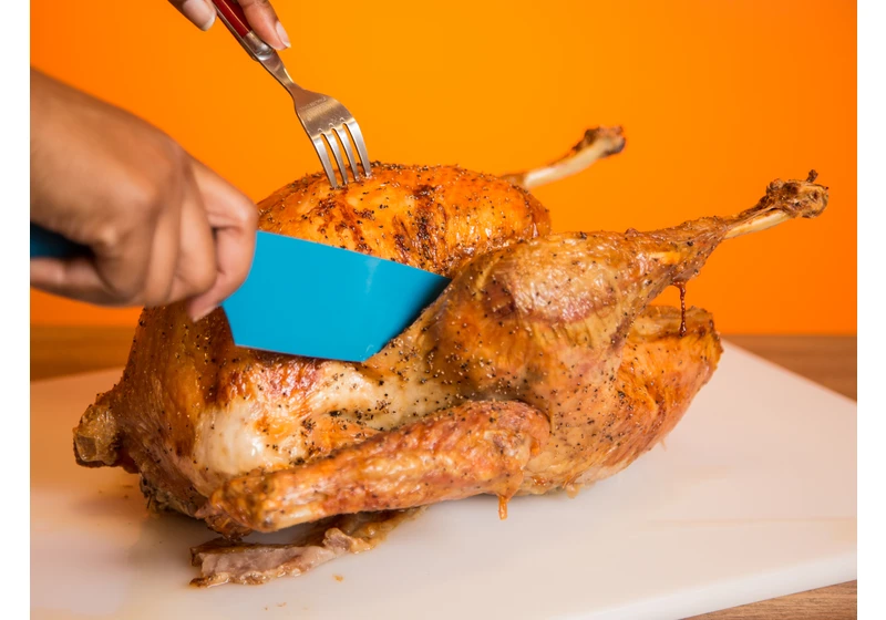 Make Thanksgiving Cooking Less Chaotic With These Expert Tips