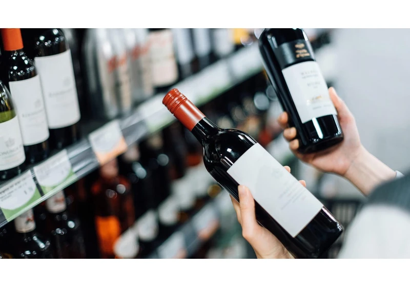 Here's How to Spot Great Wine at a Grocery Store