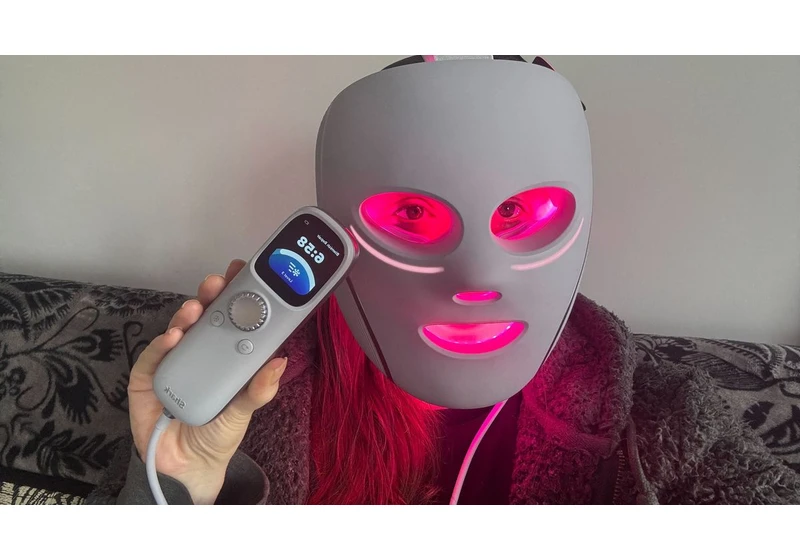  I’m halfway through testing the Shark Cryoglow, and I’m already completely sold on this puffy eye-busting LED face mask 