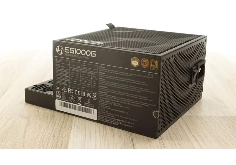  Lian Li Edge Gold EG1000G ATX 3.1 Power Supply Review 