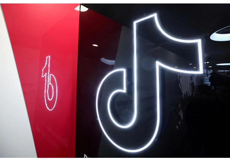 TikTok advises Android users in the US to sideload the app