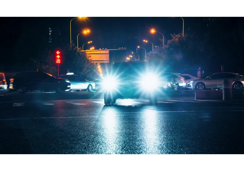 How to Drive Safer at Night: 9 Hacks Anyone Can Use