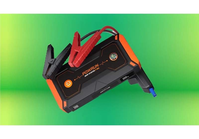 Amazon's Black Friday Sale Has a Fantastic Deal on My Favorite Car Battery Jump Starter