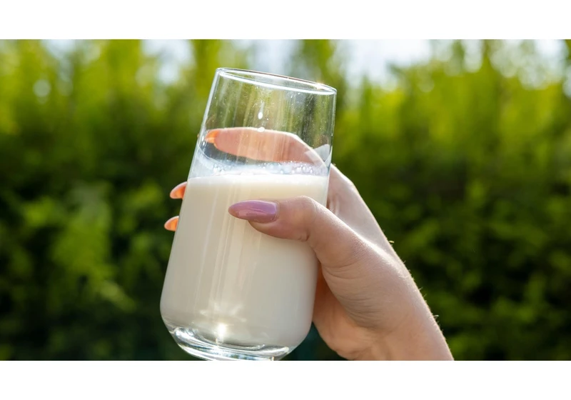 How to Stay Safe Now That More Raw Milk Has Been Recalled Due to Bird Flu