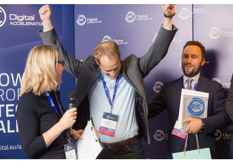 Investors & corporates: Register to watch the EIT Digital Challenge final pitches and network online, on 21 September!