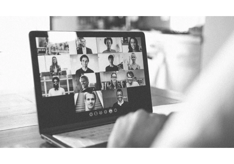 4 easy ways to make your Zoom meetings look better