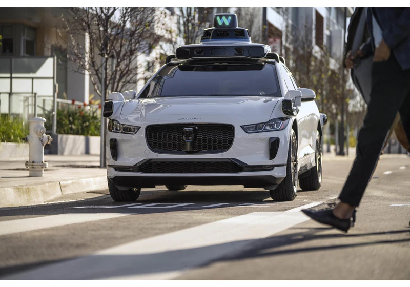 Waymo's autonomous robotaxis are starting to merge onto LA freeways