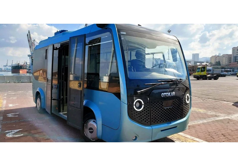 Could Self-Driving Buses Bring Vehicle Autonomy Home?