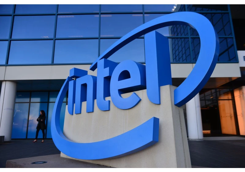  Intel ex-CEO Gelsinger and his CFO slapped with lawsuit over Intel Foundry disclosures — plaintiffs demand Gelsinger surrenders his entire salary earned during his tenure 