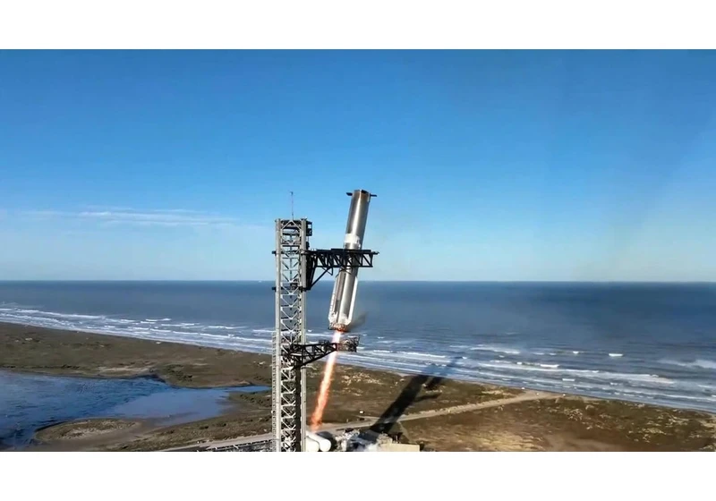 Watch SpaceX Catch the Starship Booster for the Second Time video