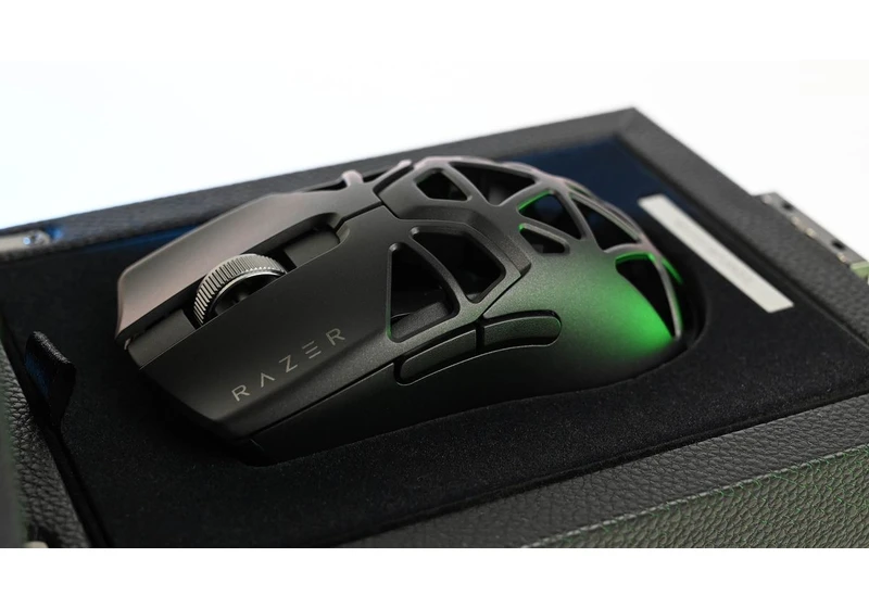  Razer’s Viper Mini Signature Edition is a batsh*t crazy $279 mouse unlike anything you’ve seen 