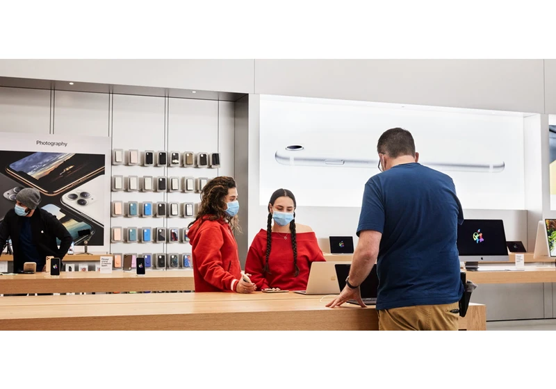 Apple opens all US stores for the first time since COVID-19 pandemic began