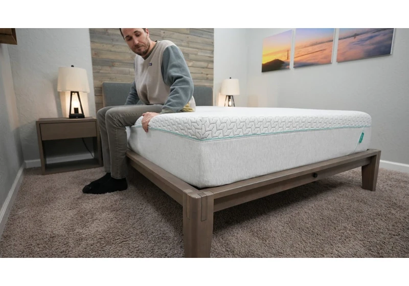 Tuft & Needle Original Hybrid Mattress Review 2025: Sleep Experts Take a Closer Look at an Accommodating Hybrid Bed