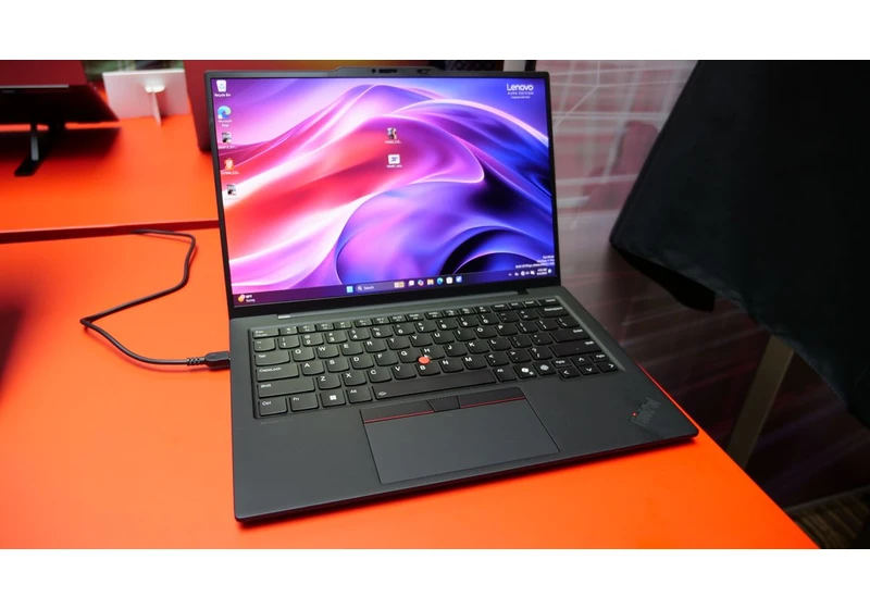  Back in business: Lenovo's ThinkPad X1 Carbon slimmed down and powered up 