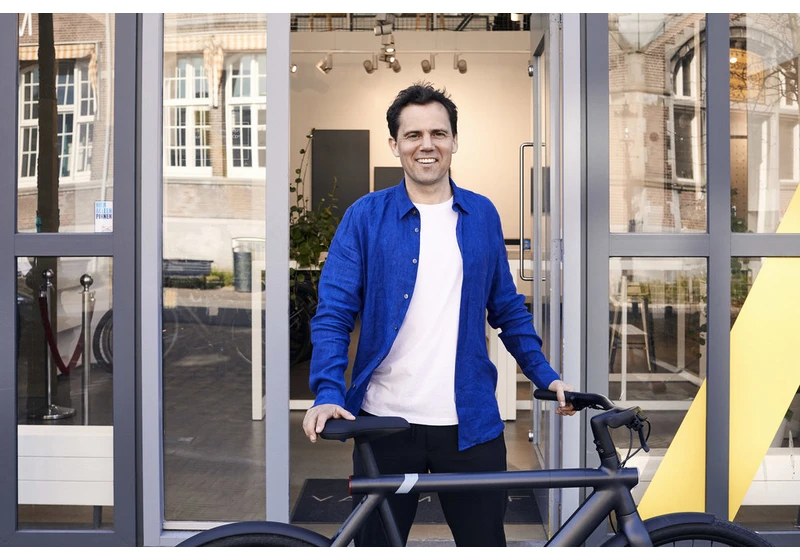 Amsterdam-based VanMoof raises €108 million to make its high-tech e-bikes the new standard in cities worldwide