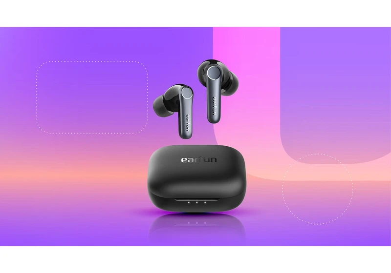 These Earbuds Help Me Read in My Noisy House, and They Got Cheaper Ahead of Cyber Monday