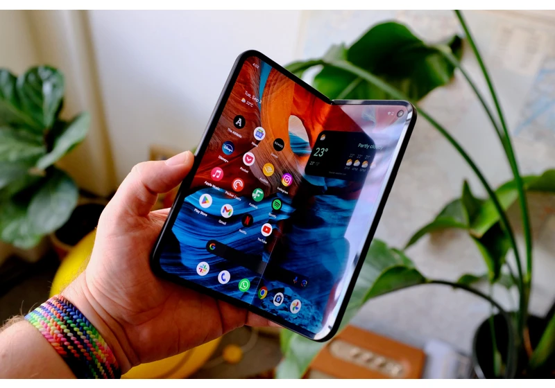 I think Amazon just fixed the price of the Pixel 9 Pro Fold