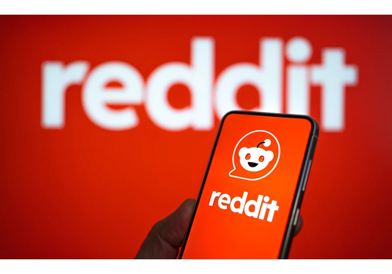 Reddit Makes Game-Changing Updates to Keyword Targeting via @sejournal, @brookeosmundson