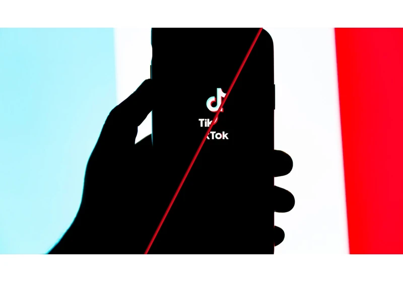 POV: Even if TikTok isn’t banned, the app you know and love is dead