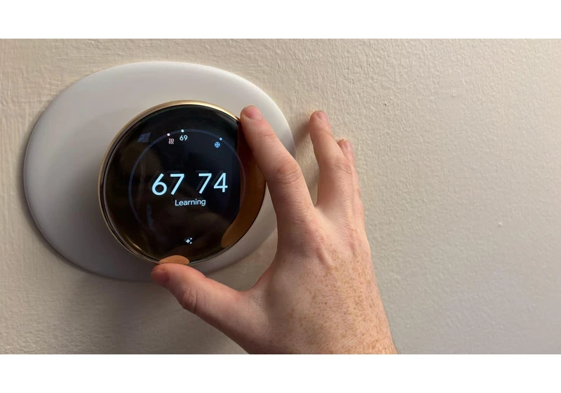 If You Get a Smart Thermostat Over the Holidays, Don't Let It Learn Yet