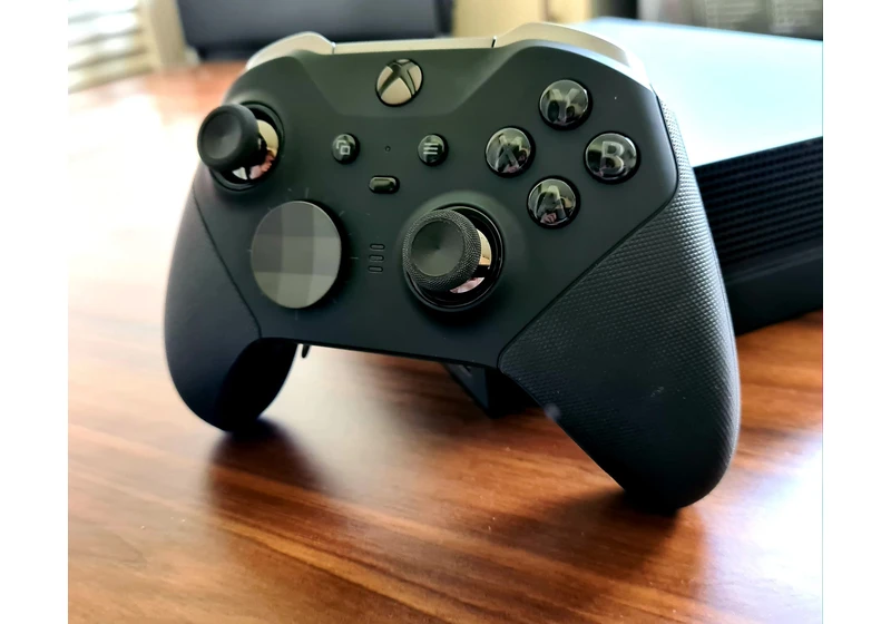 This Xbox Elite 2 controller deal combines three ways to save big