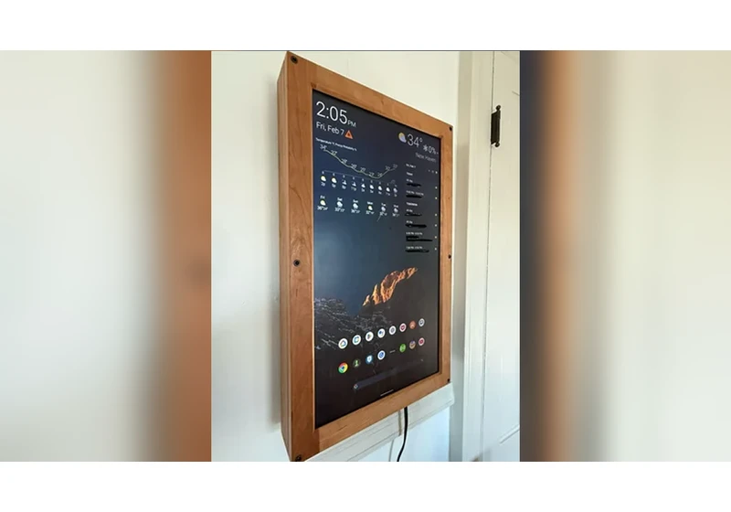  Maker builds cool Raspberry Pi Home dashboard with an old touchscreen monitor 