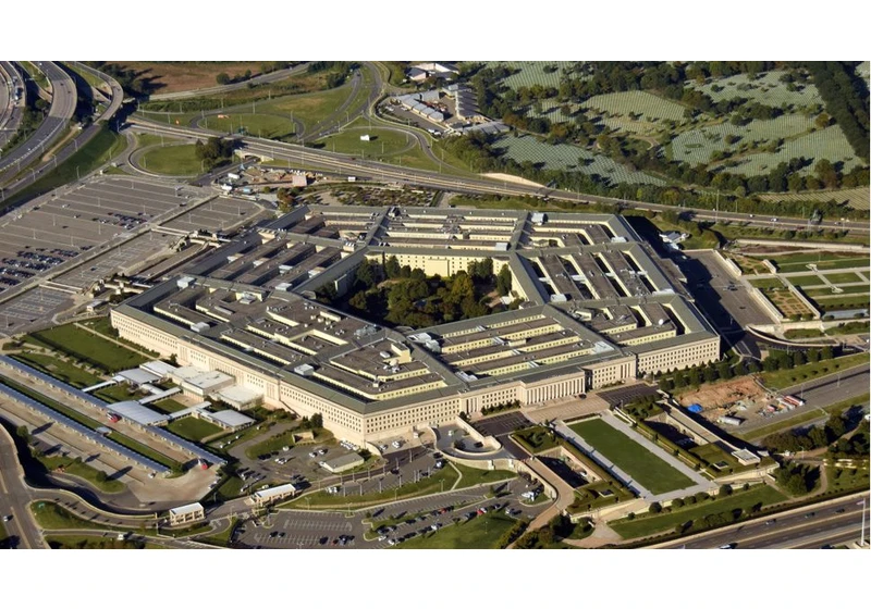  Despite hack and senate complaints, Pentagon says it will continue Microsoft usage 