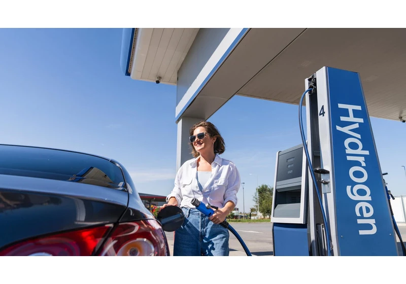 How Do Hydrogen Fuel Cell Electric Vehicles Work and Are They Worth The Hype?