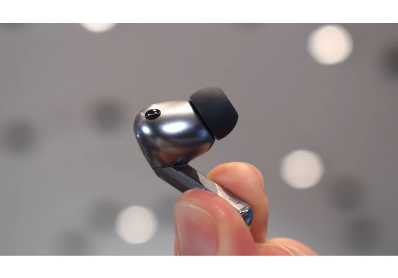  Having trouble charging your Samsung Galaxy Buds3 Pro? You're not alone 