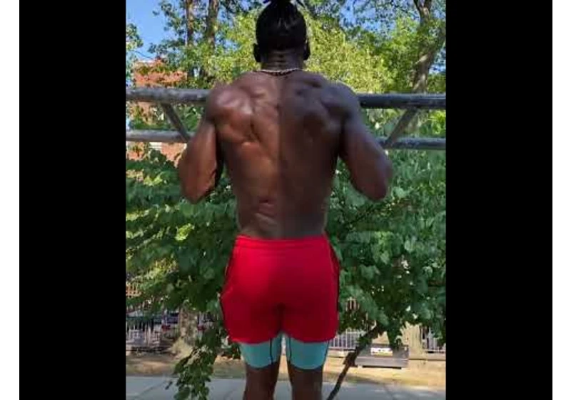 Pull ups are the best BACK WORKOUT 👍🏾☝🏾💪🏾 #shorts